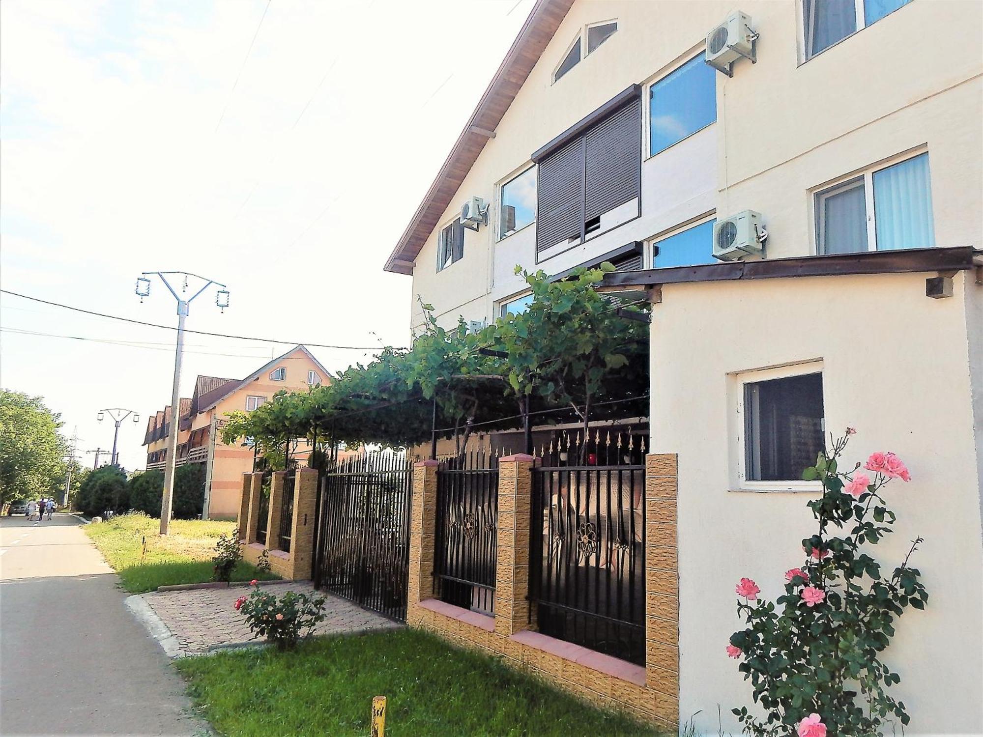 Vila Nico คอสติเนช ภายนอก รูปภาพ